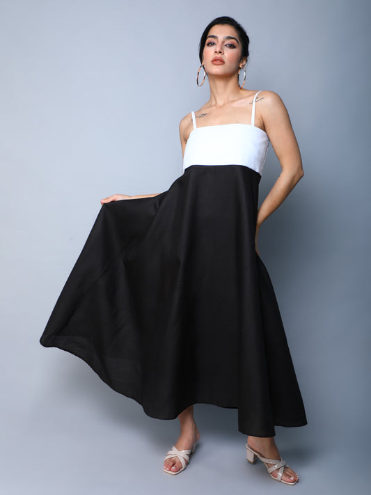 Twirl & Toast Dress-Black and White