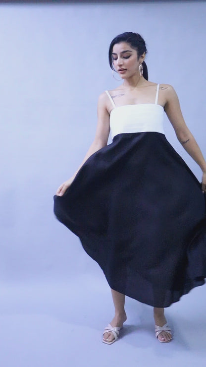 Twirl & Toast Dress-Black and White