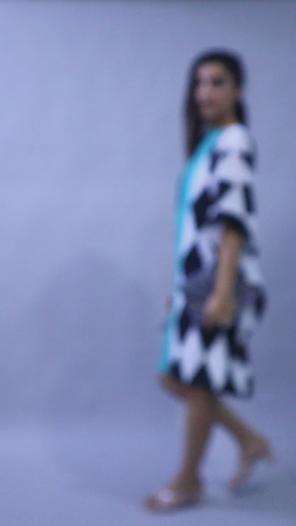 Geometric Print Shift Dress with Slit Sleeves
